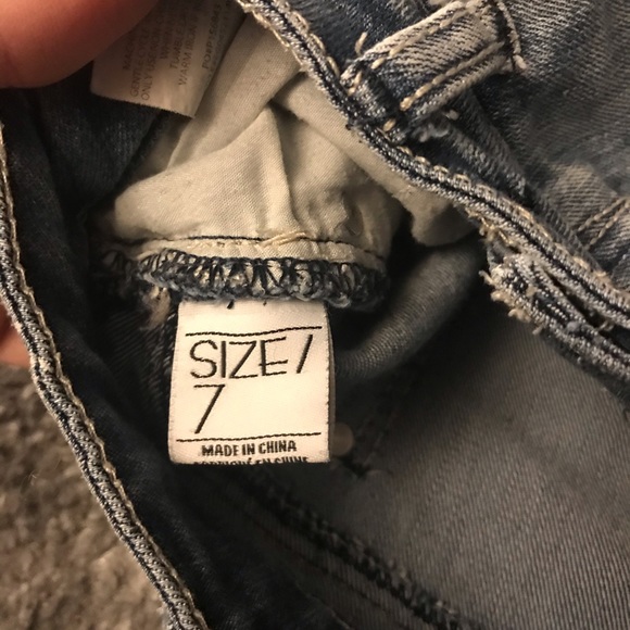 Denim Empyer shorts - Picture 4 of 7